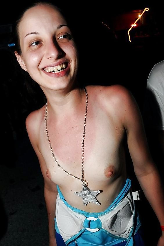 Free White Trash Titties photos