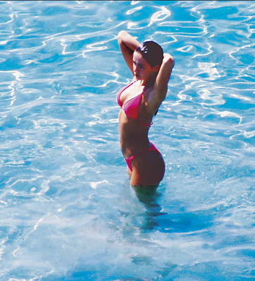 Наталия Орейро в шикарном купальнике