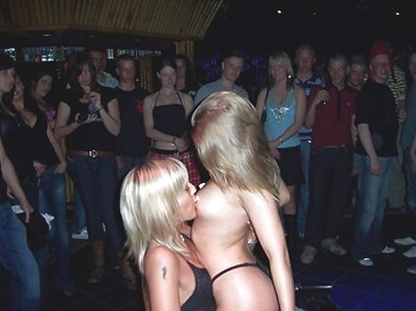 Free Lesbian Lapdances photos