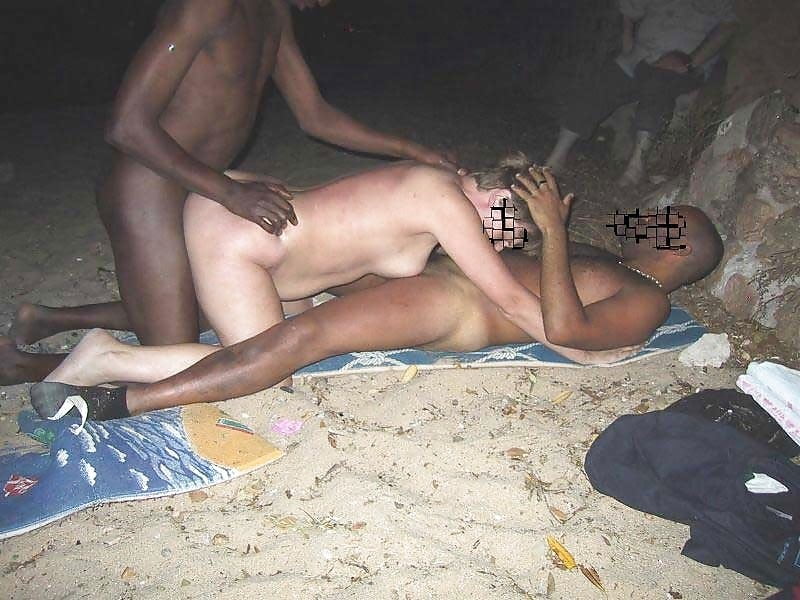 Real amateur public sex beach