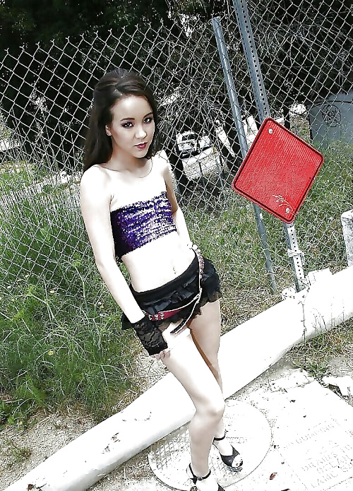 Free prostitutes 4 photos