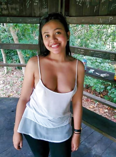 Natural Hanging Tits Hd