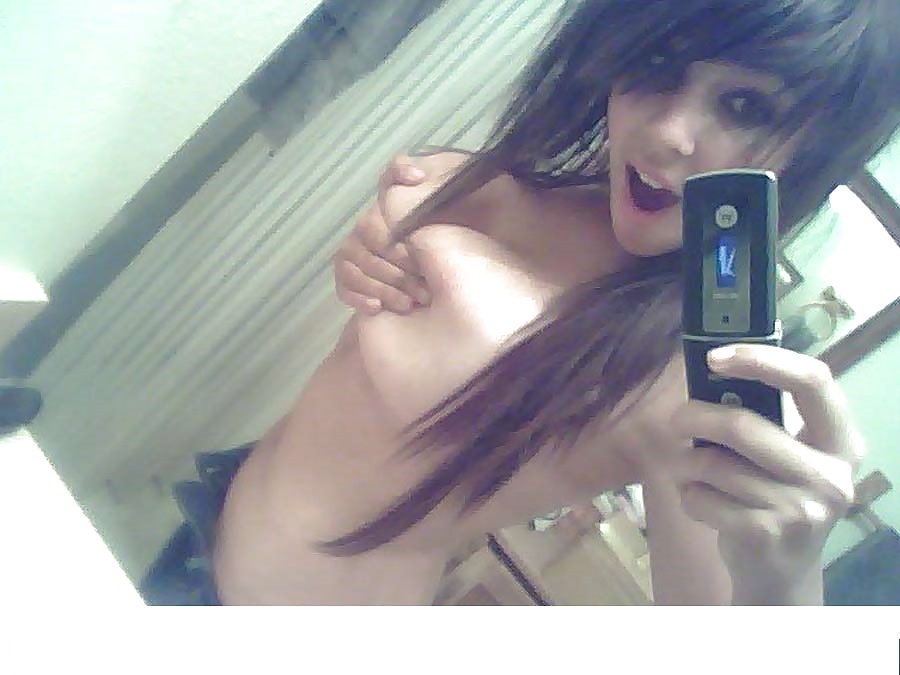 Free Teen Sexy Self Shots photos