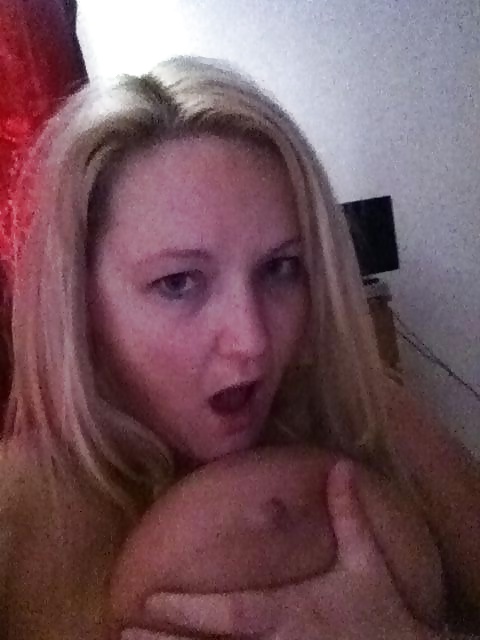 Free Kelly's Big Tits photos