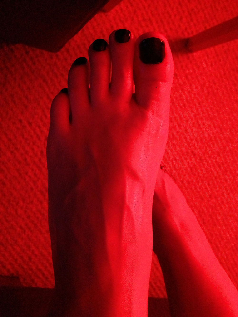 Free new foot pics for fans of my gf,s feet photos