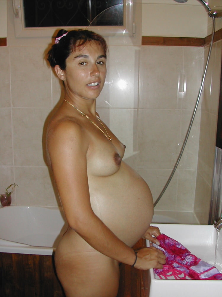 Pregnant 02- 48 Photos 