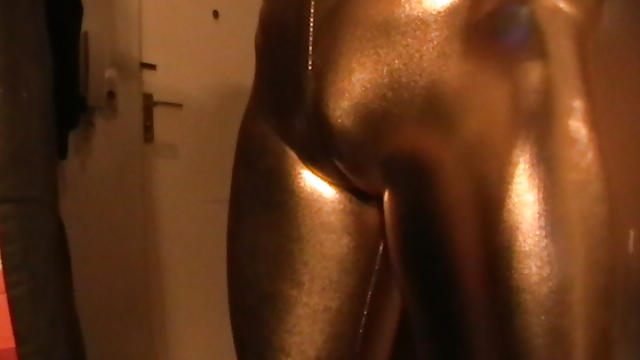 Free New Gold Leggings photos