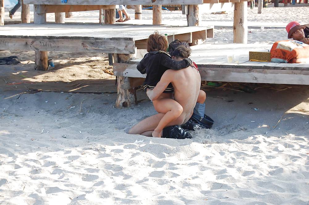Free public couples fun (no shame) photos