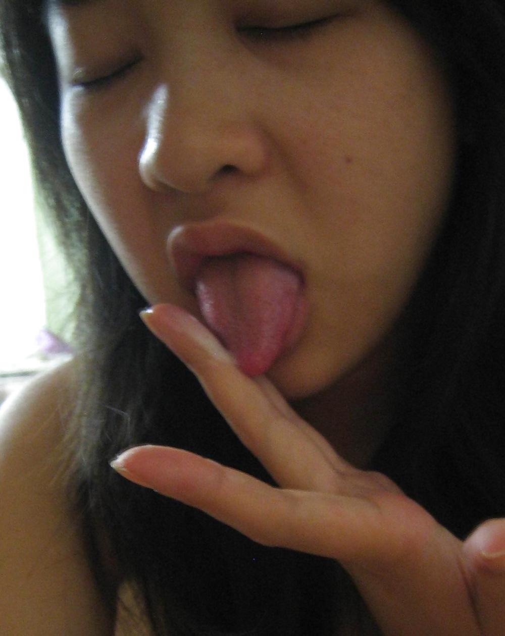 Free WILD ASIAN SLUTS III photos
