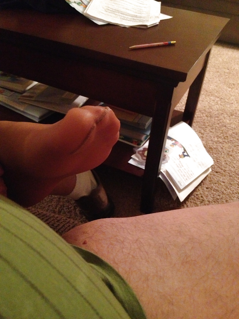 Free Pantyhose footjob with cum on feet from wife photos