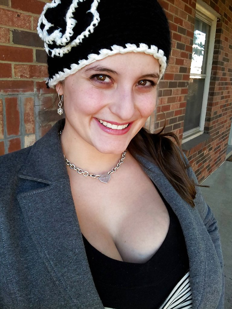 Free hot chick with the best boobs ever photos