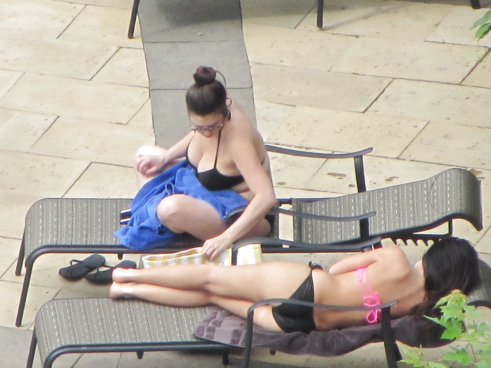 Free Cuties by the pool - Toronto Ontario Canada photos