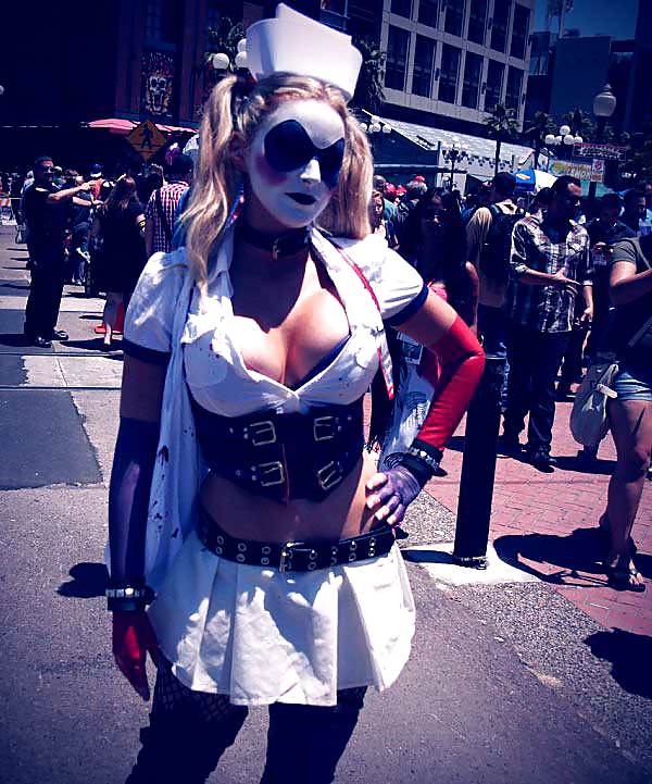 Free Harley Quinn photos