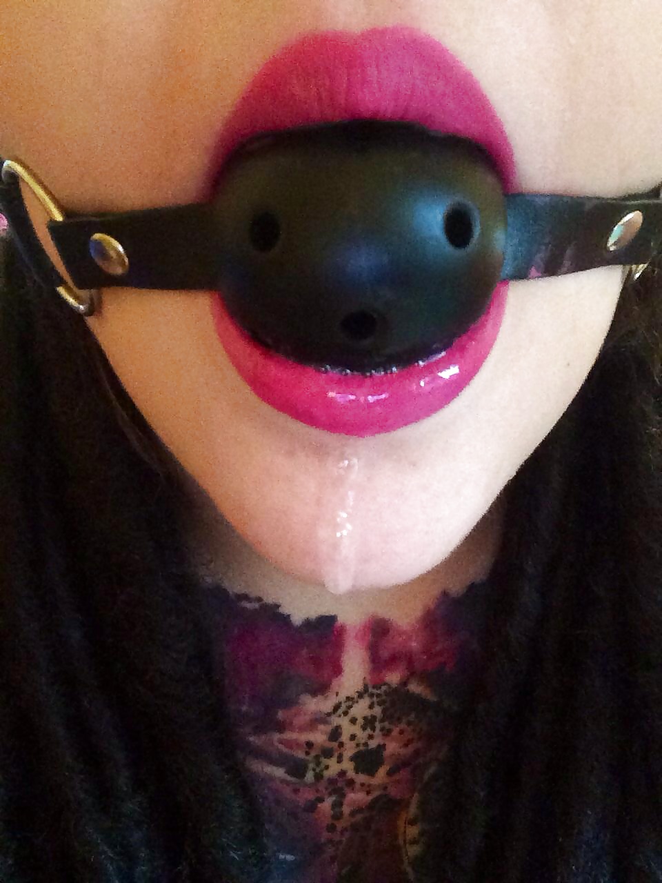 Free Chubby HUGE tits blonde photos