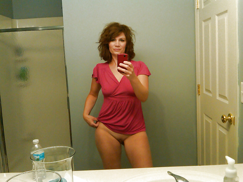 Free sexy milf selfpcs photos