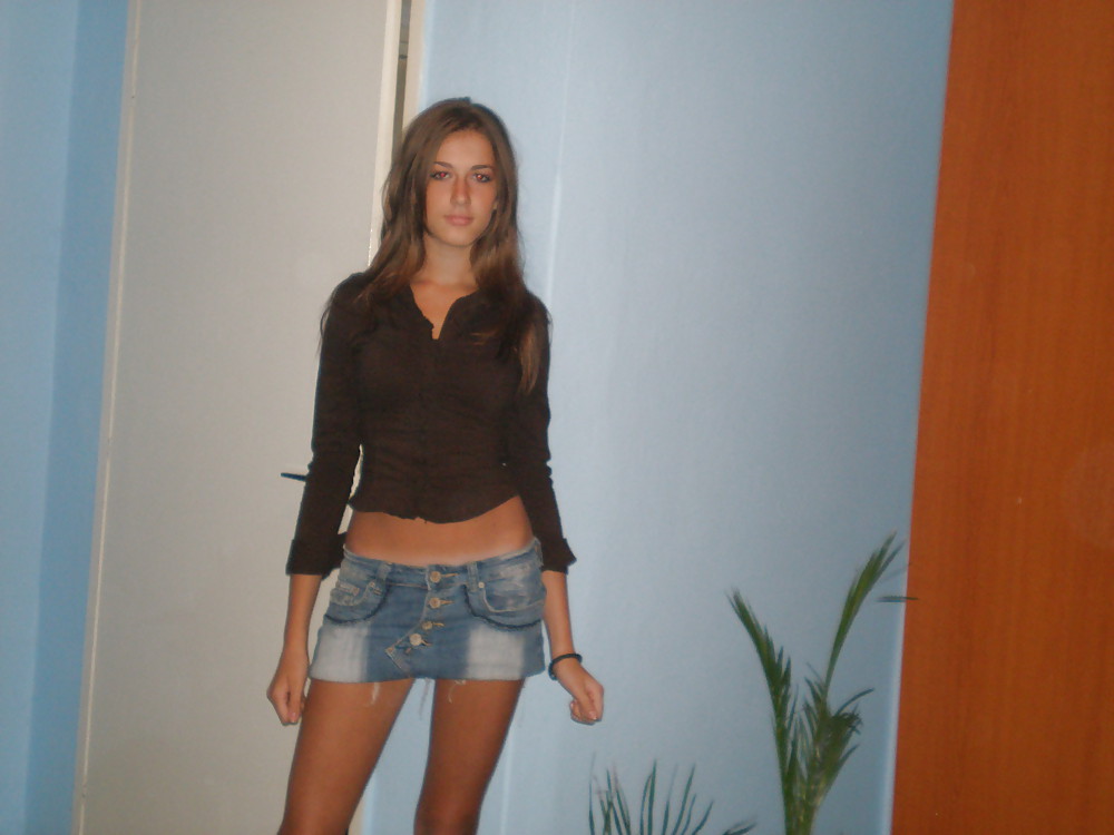 Free horny girls in jeans VII photos