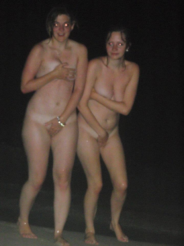 Free British Girls Go Wild on Vacation photos