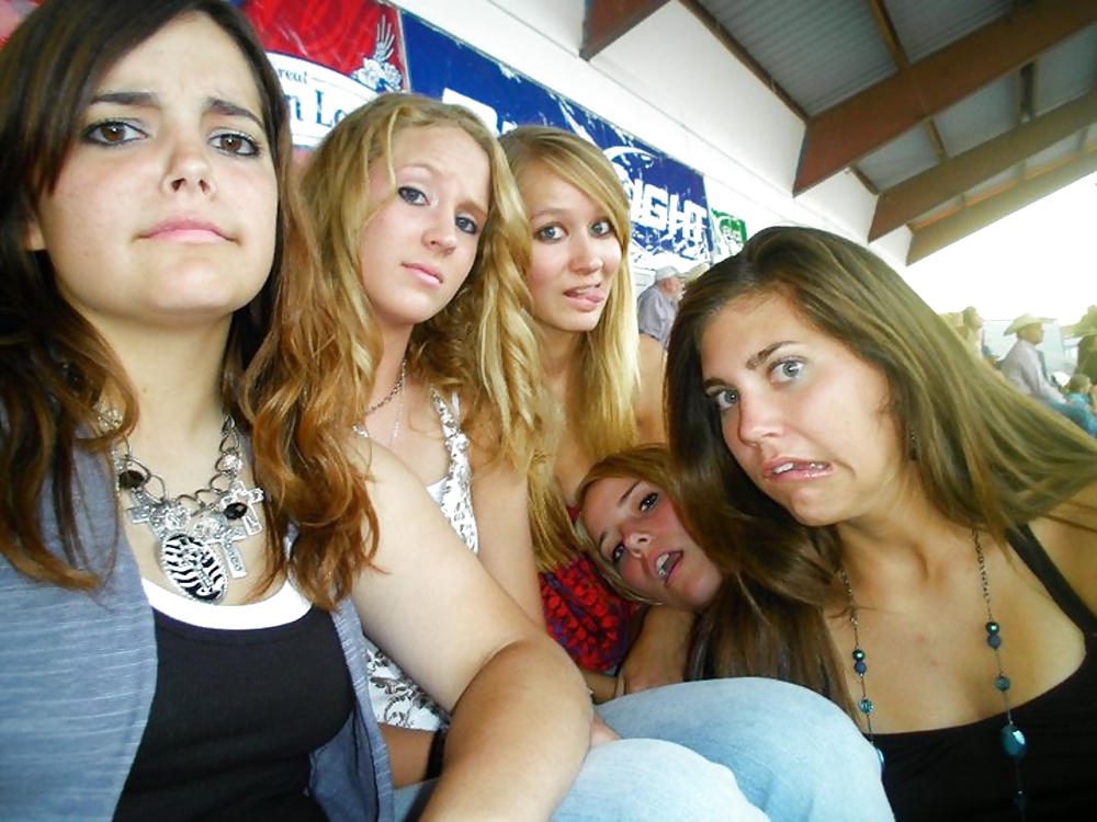 Free Stupid slut Bailey photos