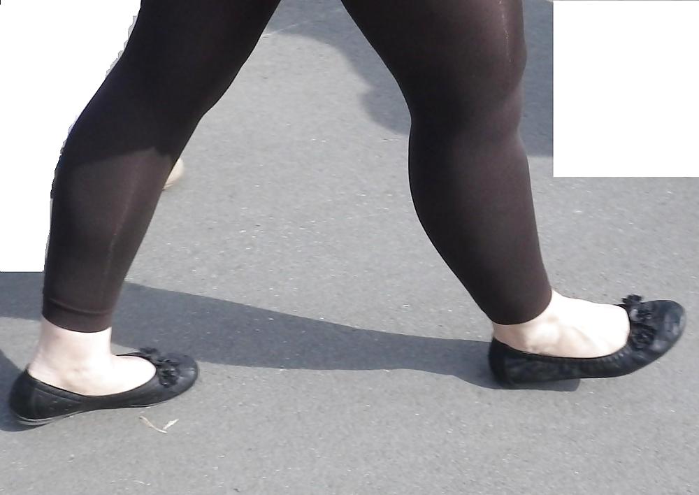 Free Leggings Tight Spandex Latex Lycra - Female photos