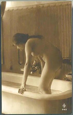 Vintage lady's & Bathing -num-001