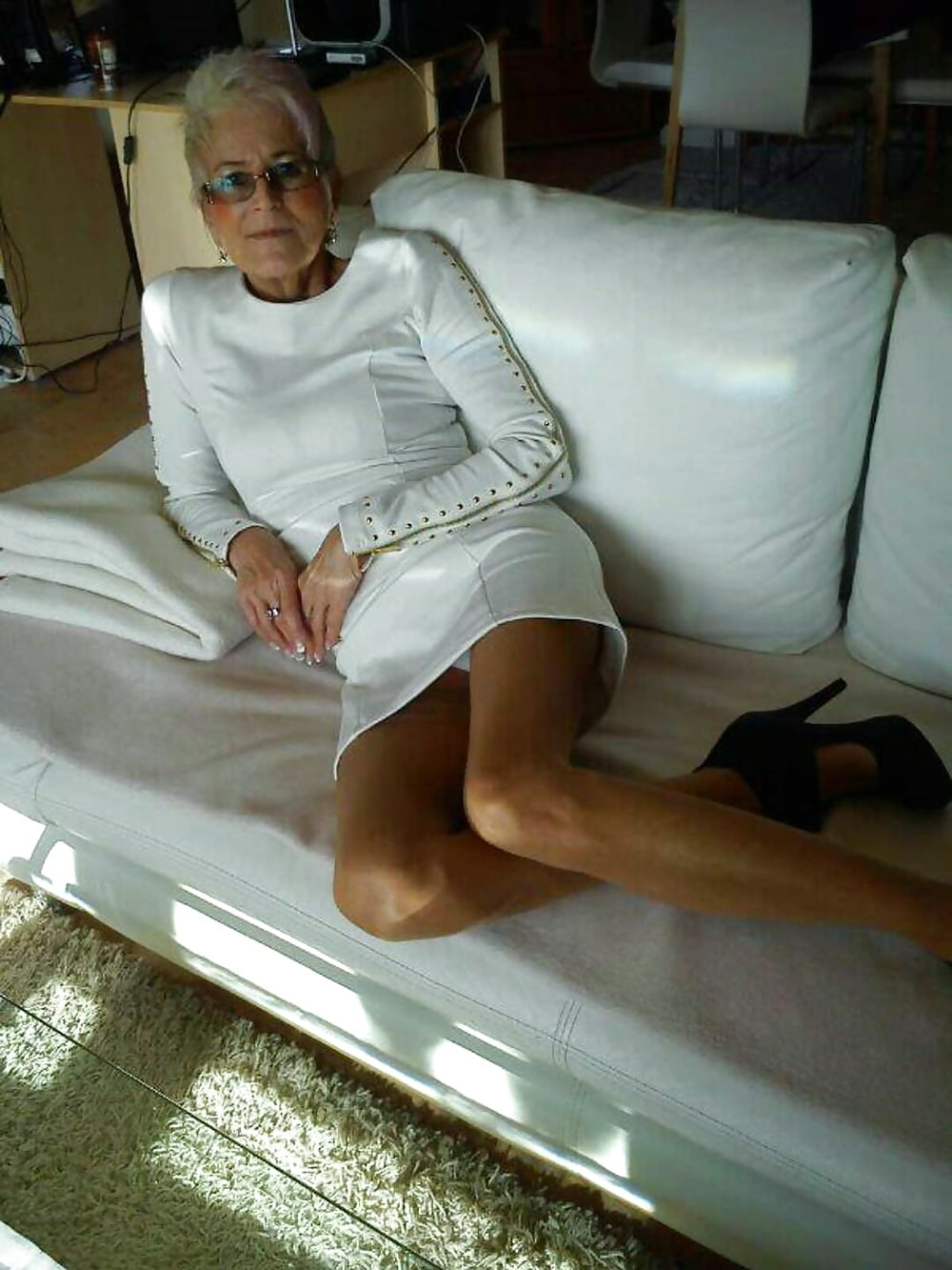 Ellen Mature Granny In Heels Boots And Nylons 35 Pics Xhamster