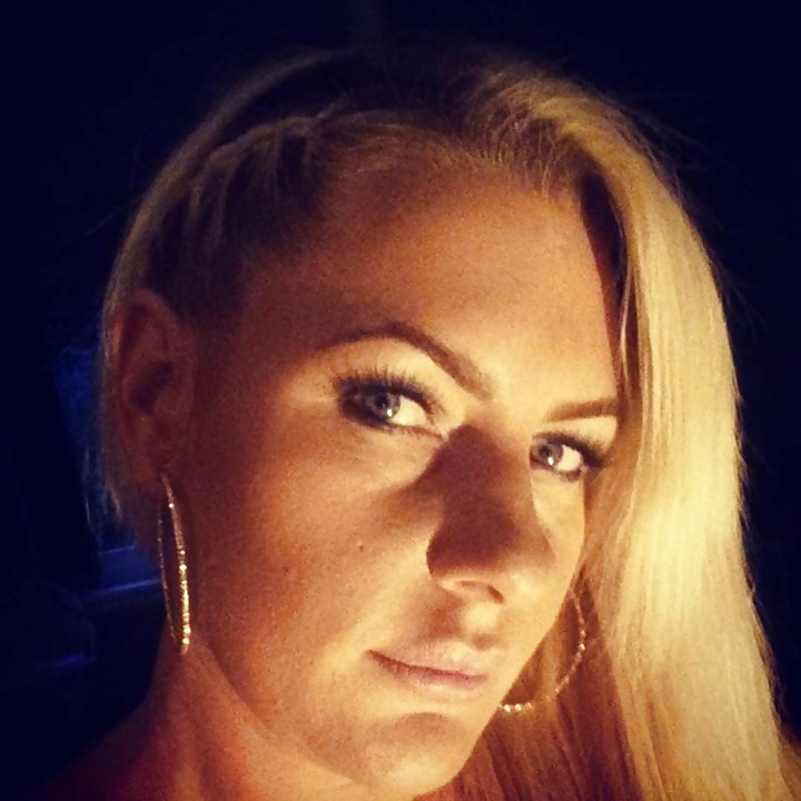 Free Michelle b Scottish slut photos