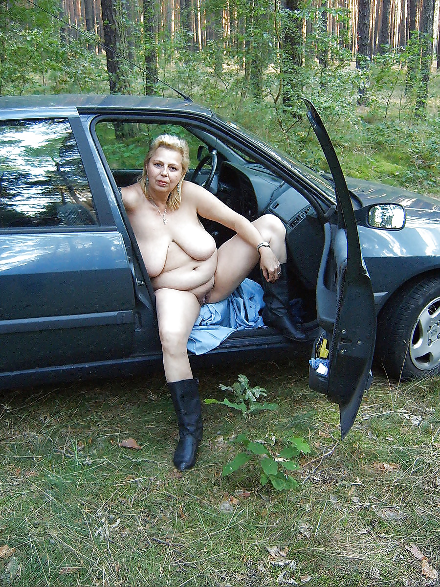 Free chubby german flasher photos