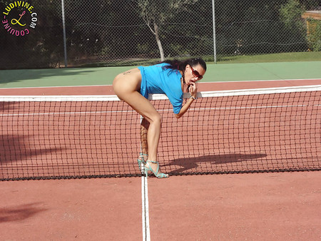 Ludivine slut showing off on a tennis court