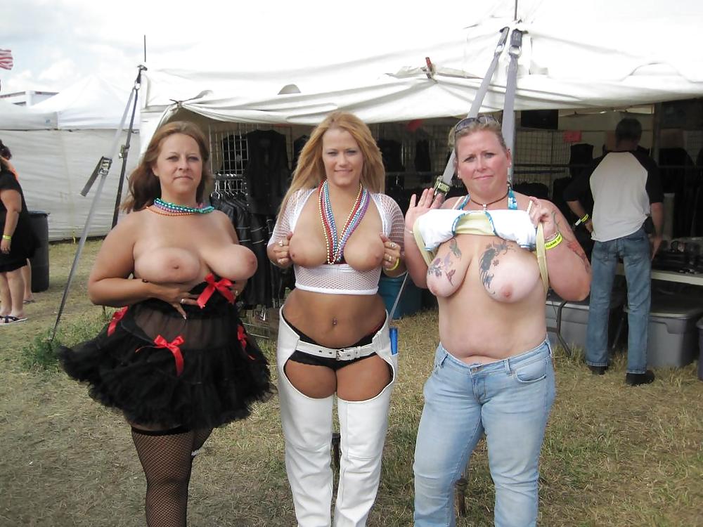 Free Saggy tits 30. photos