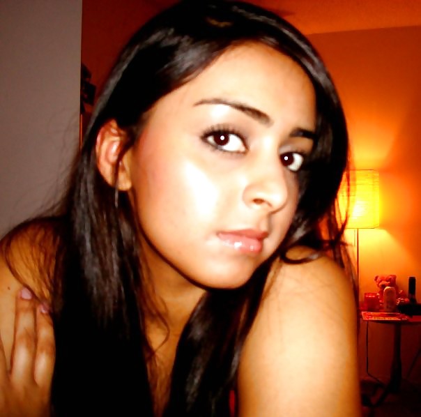 Free Paki nudes photos