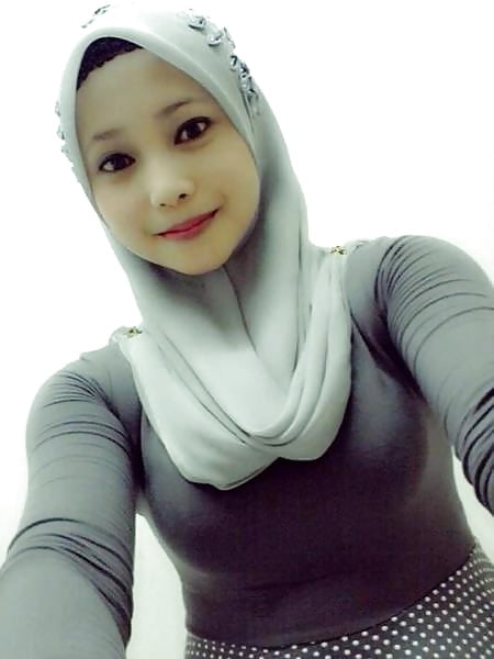 Free tudung teasing photos