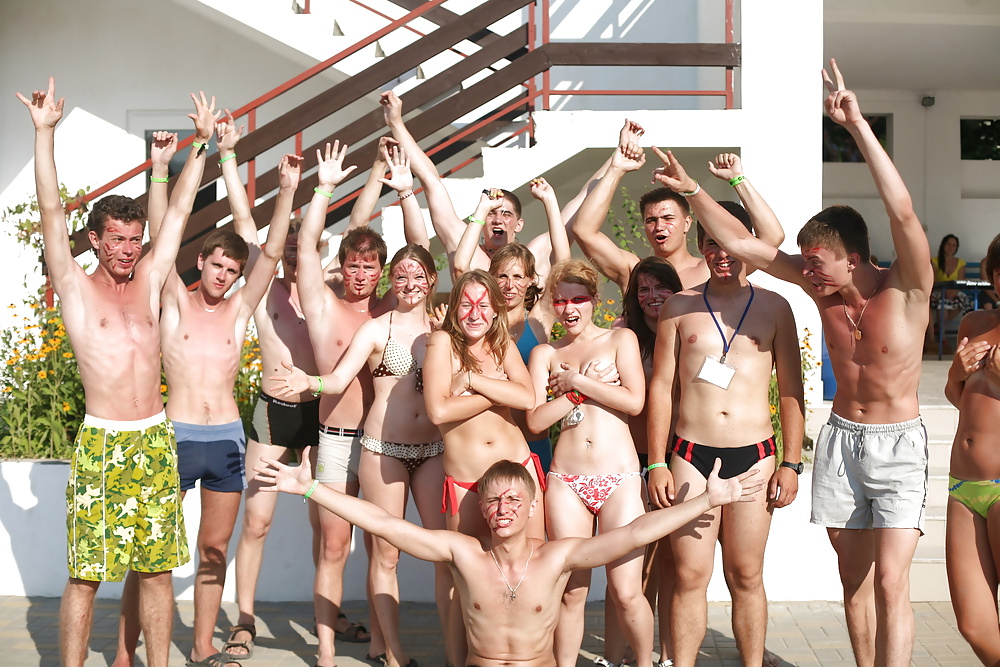 Free Group Flashing photos