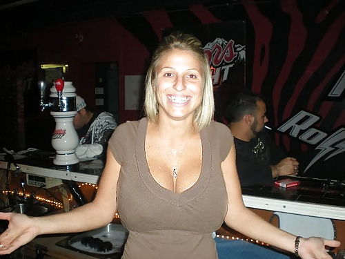 Free more cleavage photos