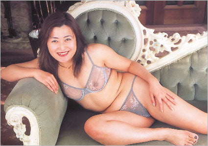 Free Mature Asian pussy is pure heaven. photos