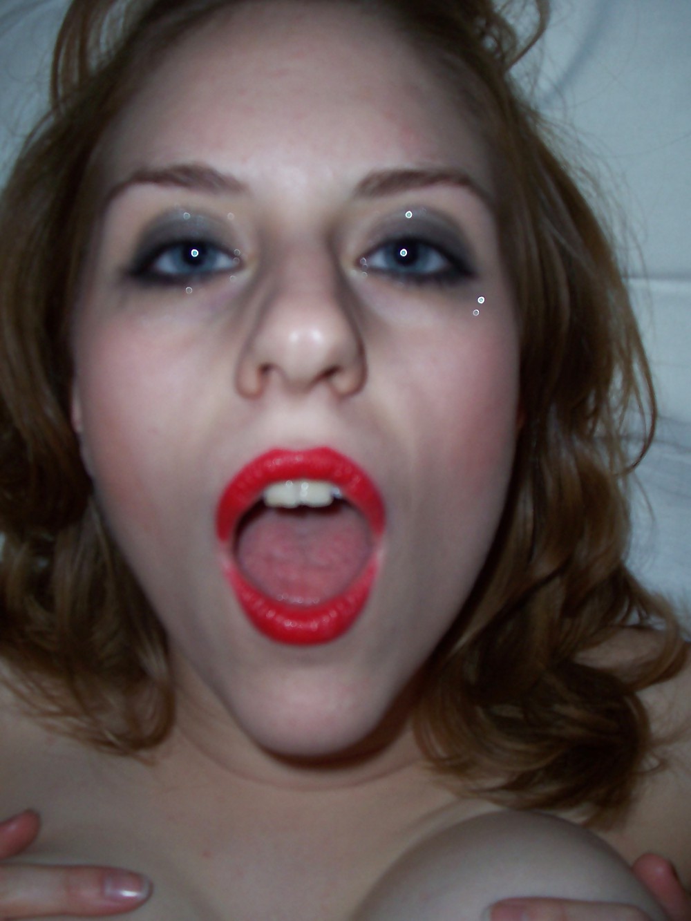 Free Passionate Cocksucker with red Lips photos