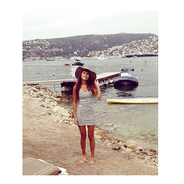 Free Diane & Her Friends photos