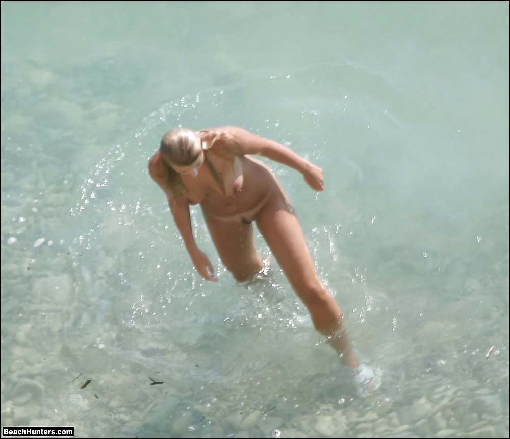 Free Nude 004 photos