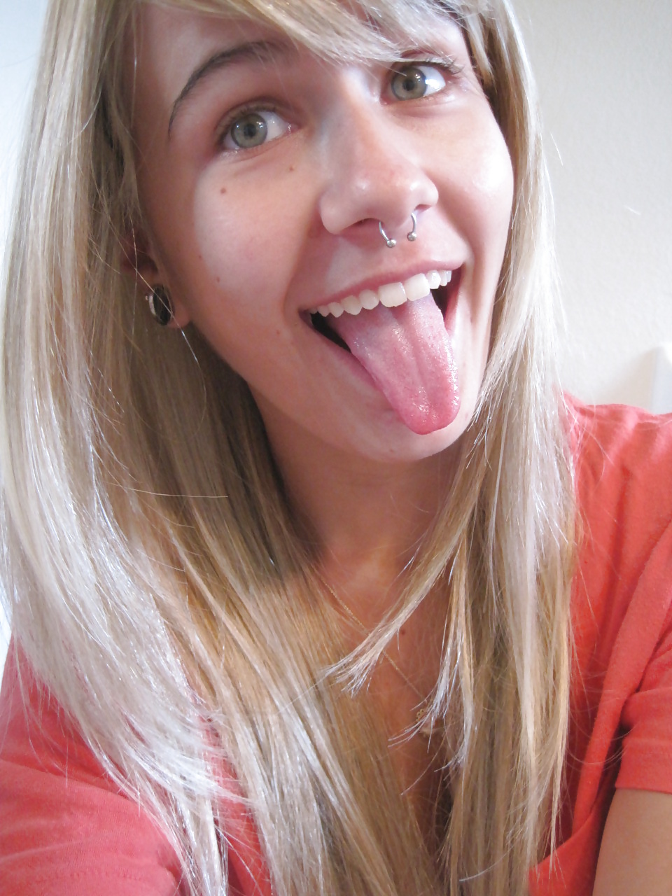 Free Teen Girls - tongue out and mouth open - Part 1 photos