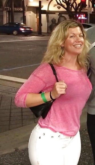 Free rubia caderona photos