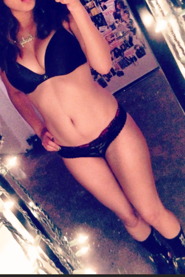 Free Gorgeous Teen photos