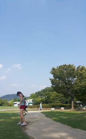 reup girls around the world welcome to asia            