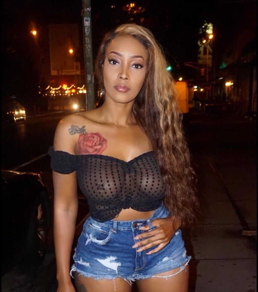 Free Show some boobs photos