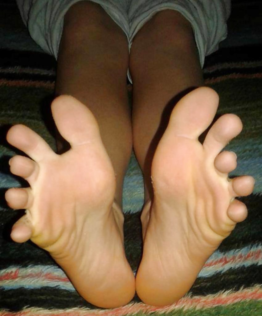 Free Vana's sexy feet (part 2) photos