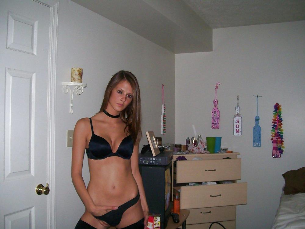 Free ALL AMATEUR - Here is SAMANTHA photos