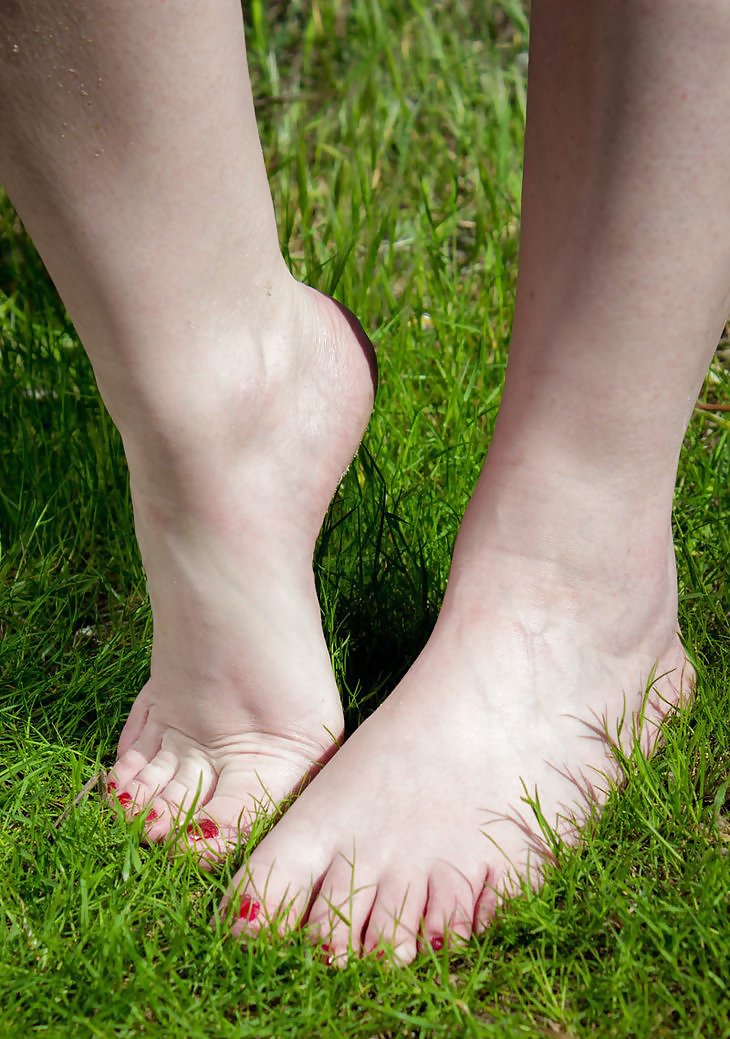 Free If you Like Women's Feet - 2 photos