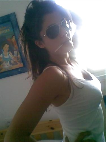 Free girls and tits photos