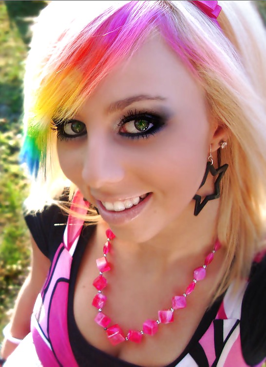 Free Dyed Hair Girls photos