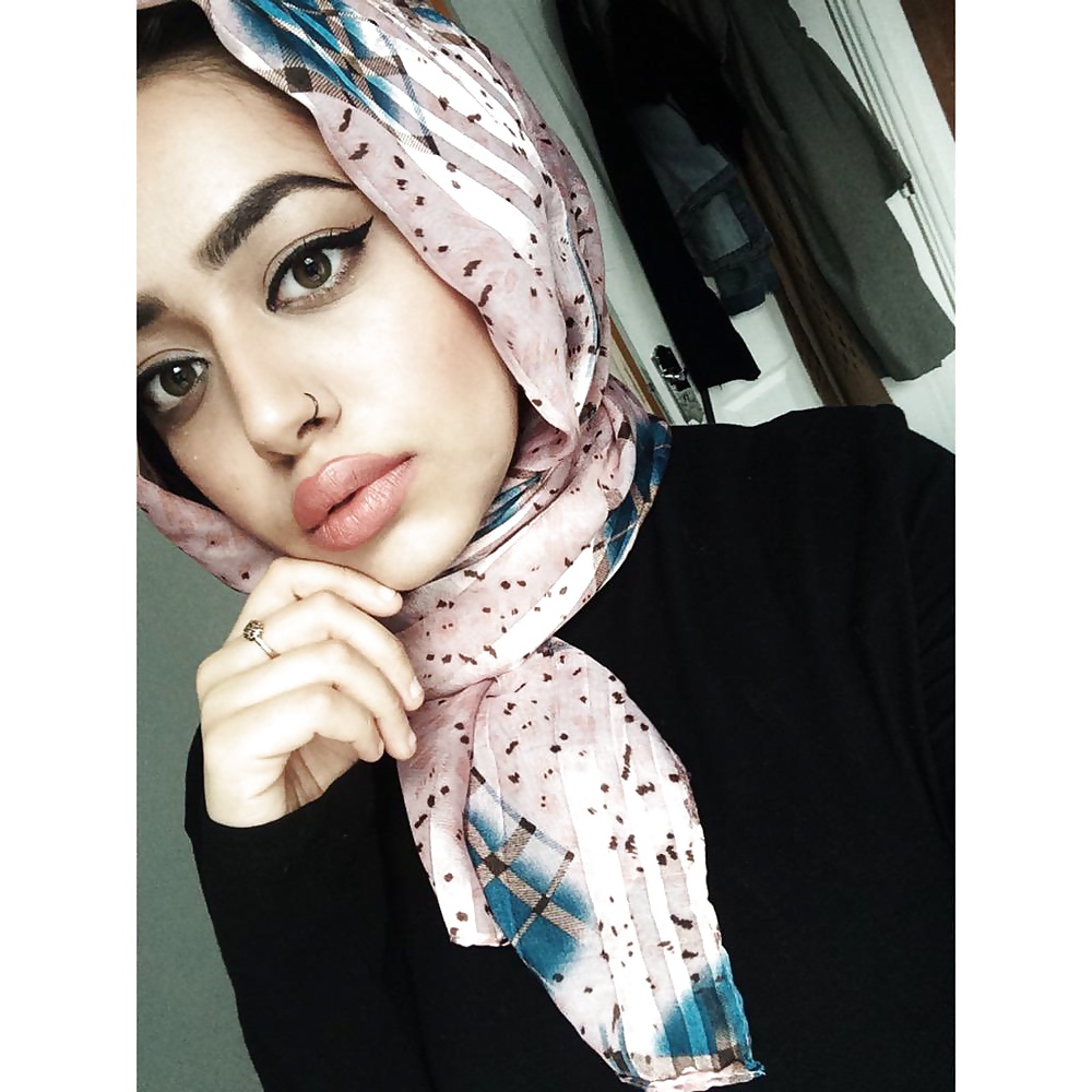 Free Beurette hijab arab muslim 5 photos
