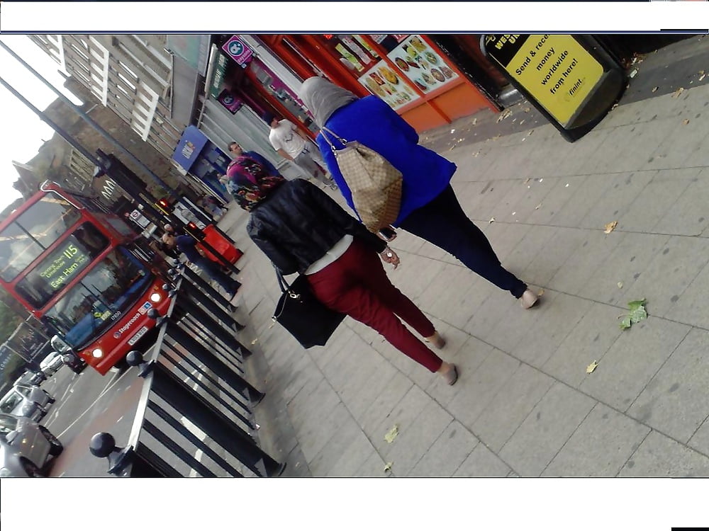 Free Non Nude Hijabi Teens Walking London UK Bengali Clothed photos