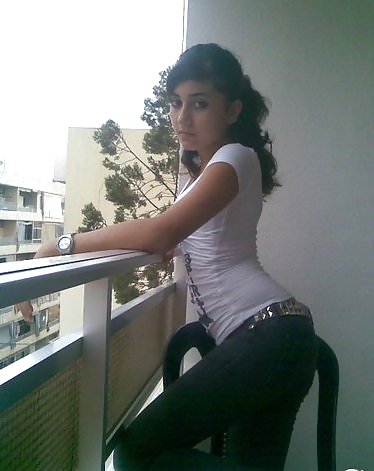 Free Arab Teenagers photos